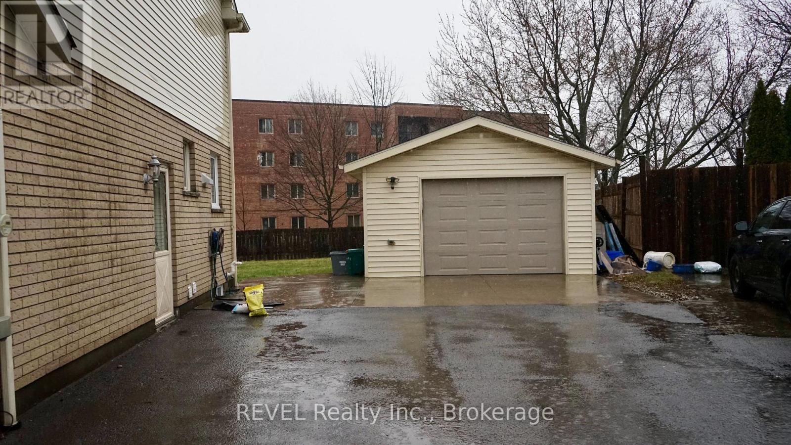 32 Vintage Crescent, St. Catharines, Ontario  L2S 3C3 - Photo 6 - X12939150