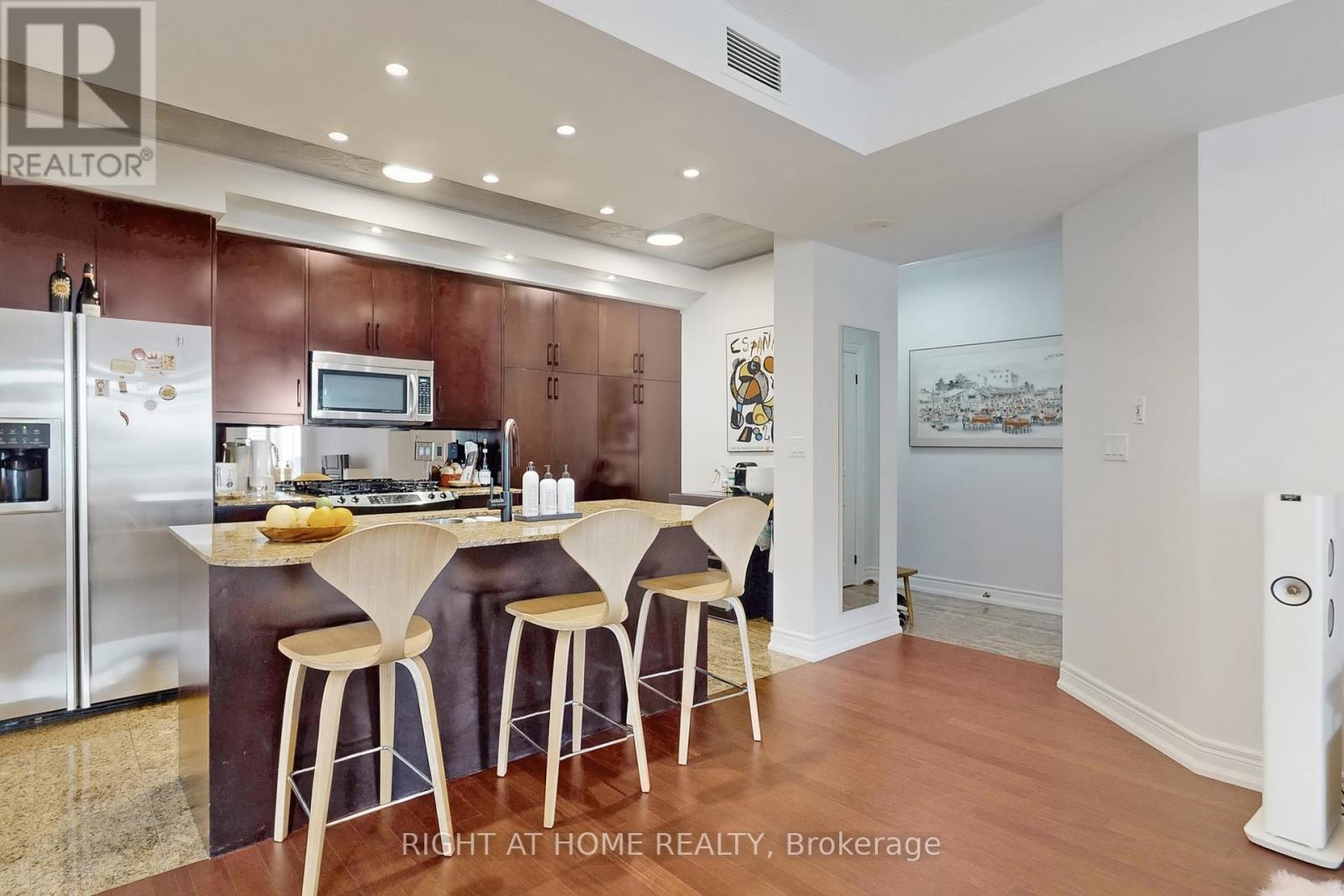 1109 - 100 Hayden Street, Toronto, Ontario  M4Y 3C7 - Photo 19 - C12938950