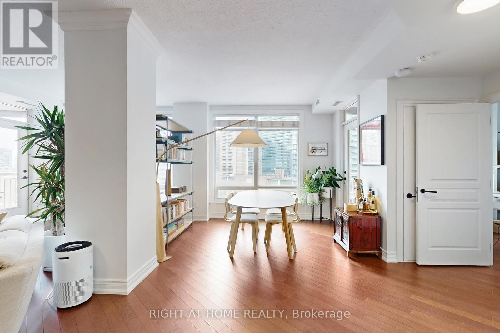 1109 - 100 Hayden Street, Toronto, Ontario  M4Y 3C7 - Photo 25 - C12938950