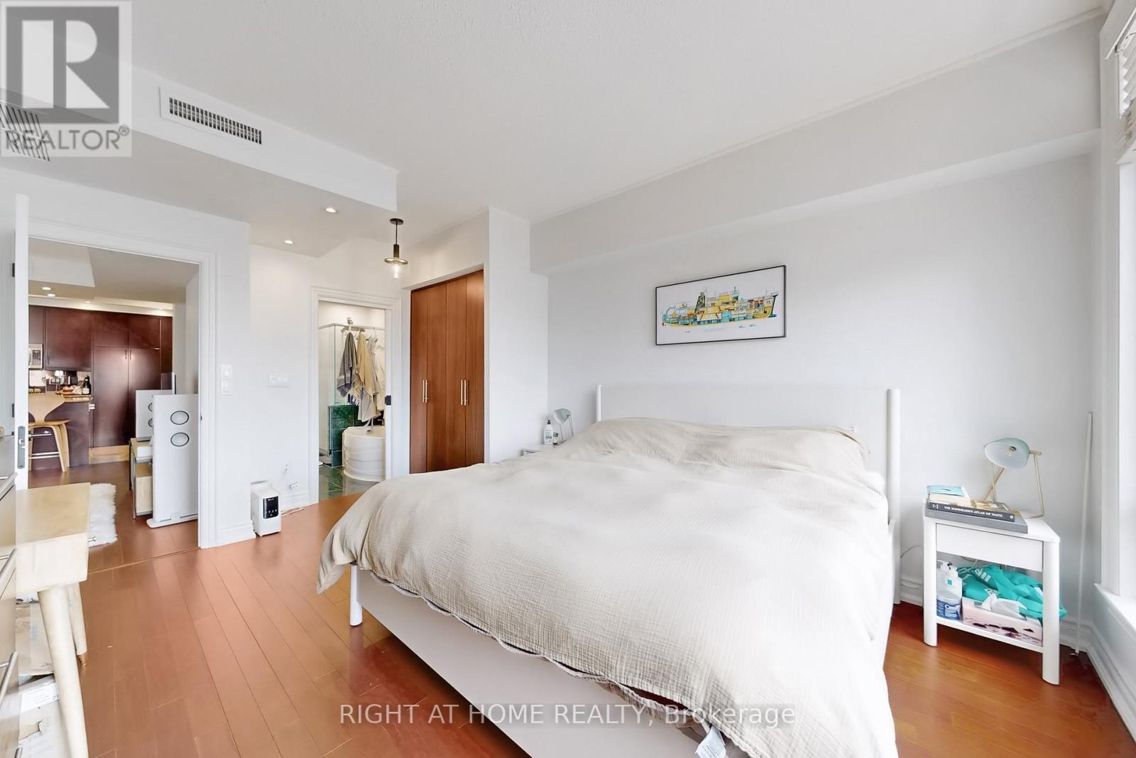 1109 - 100 Hayden Street, Toronto, Ontario  M4Y 3C7 - Photo 29 - C12938950