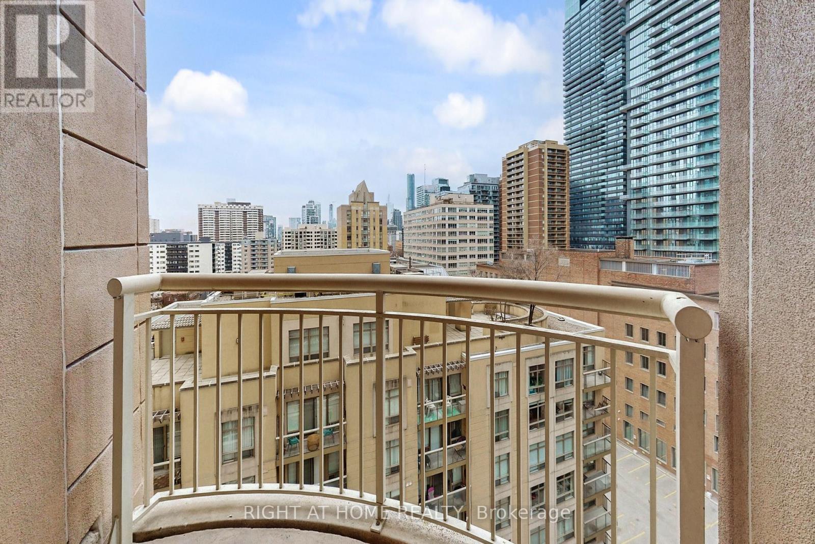 1109 - 100 Hayden Street, Toronto, Ontario  M4Y 3C7 - Photo 37 - C12938950