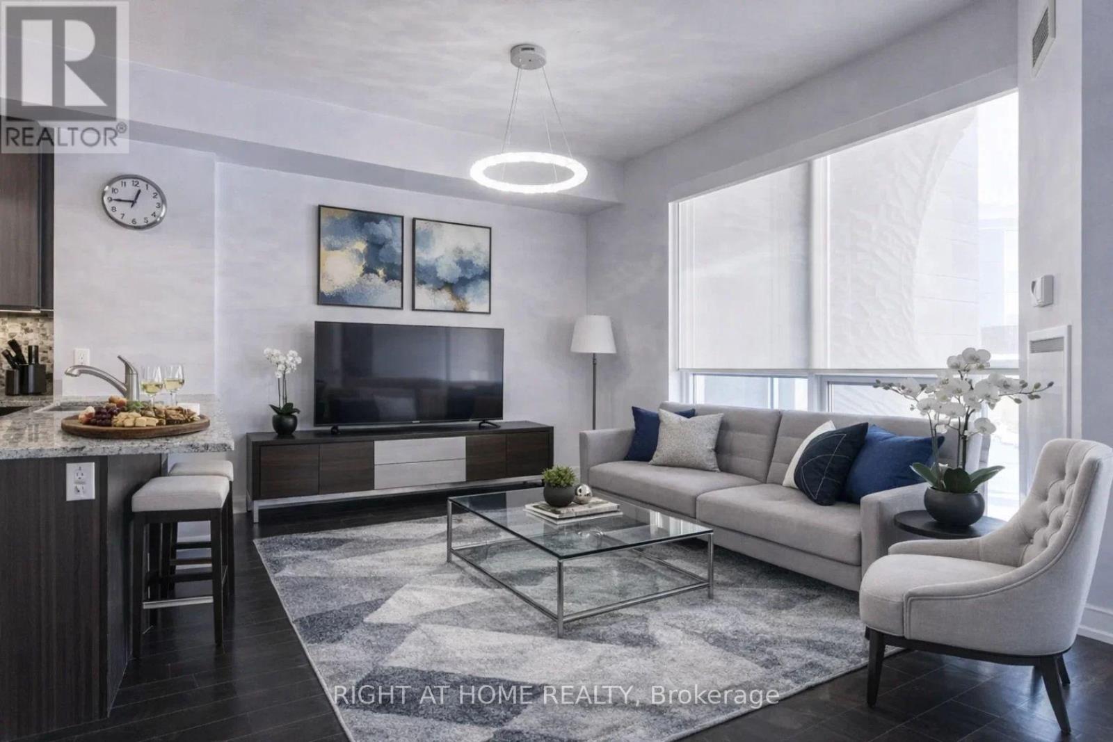 301 - 1 The Esplanade, Toronto, Ontario  M5E 0A8 - Photo 3 - C12939008