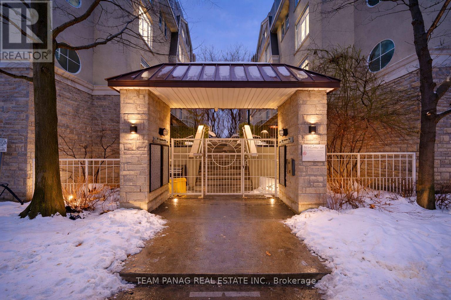 132 - 28 STADIUM ROAD, Toronto, Ontario