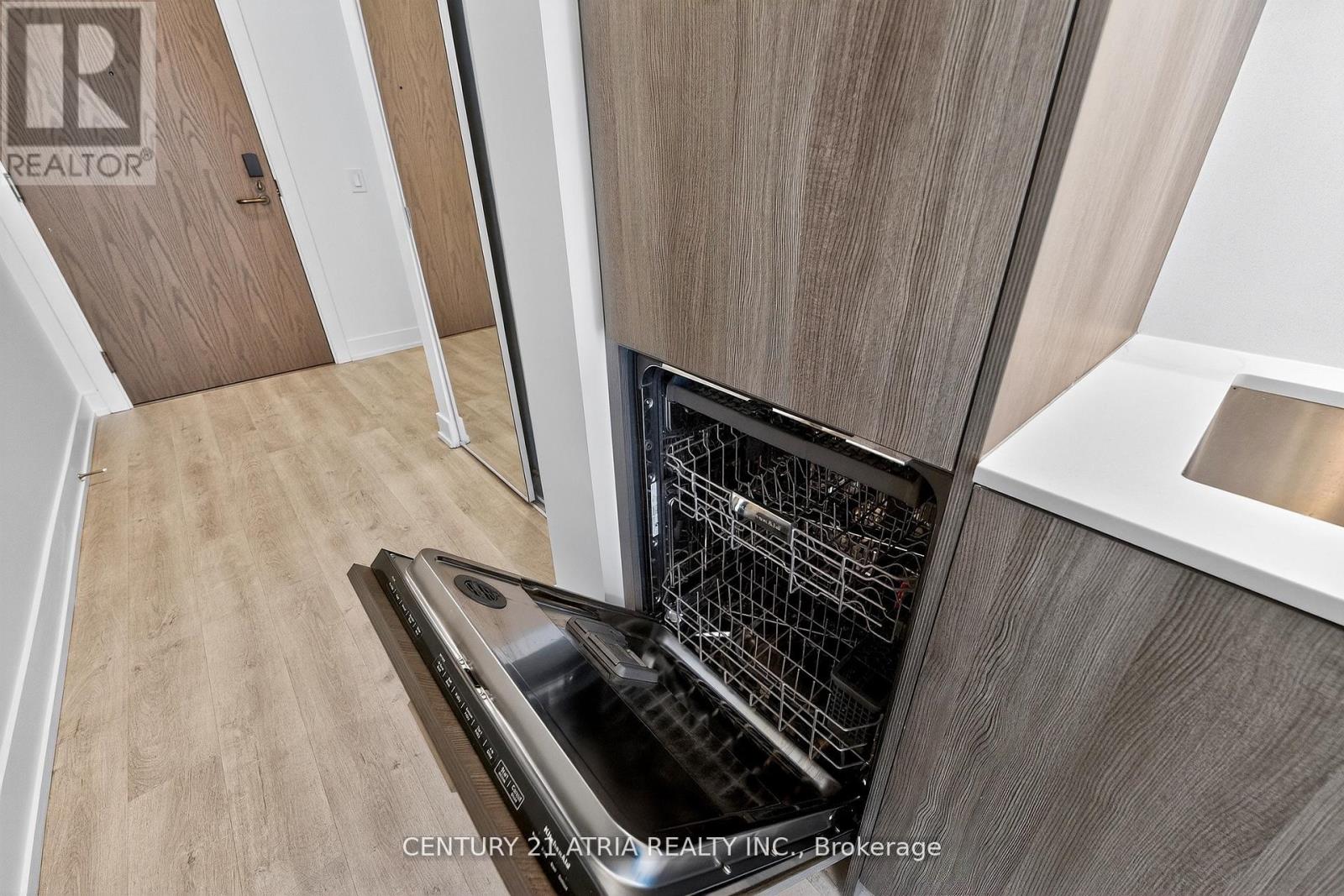 802 - 30 Inn On The Park Drive, Toronto, Ontario  M3C 0P7 - Photo 27 - C12939044