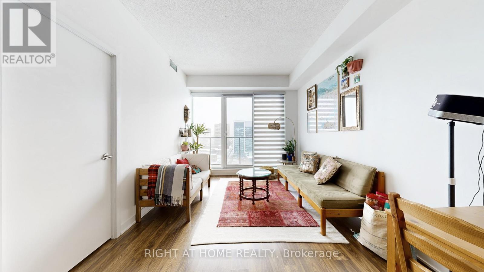 1206 - 260 Sackville Street, Toronto, Ontario  M5A 0B3 - Photo 2 - C12939060