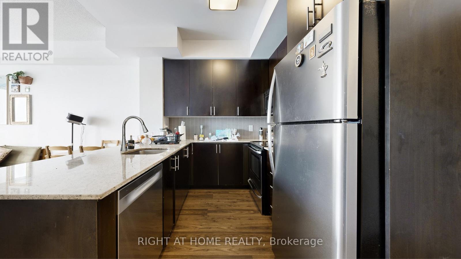 1206 - 260 Sackville Street, Toronto, Ontario  M5A 0B3 - Photo 5 - C12939060