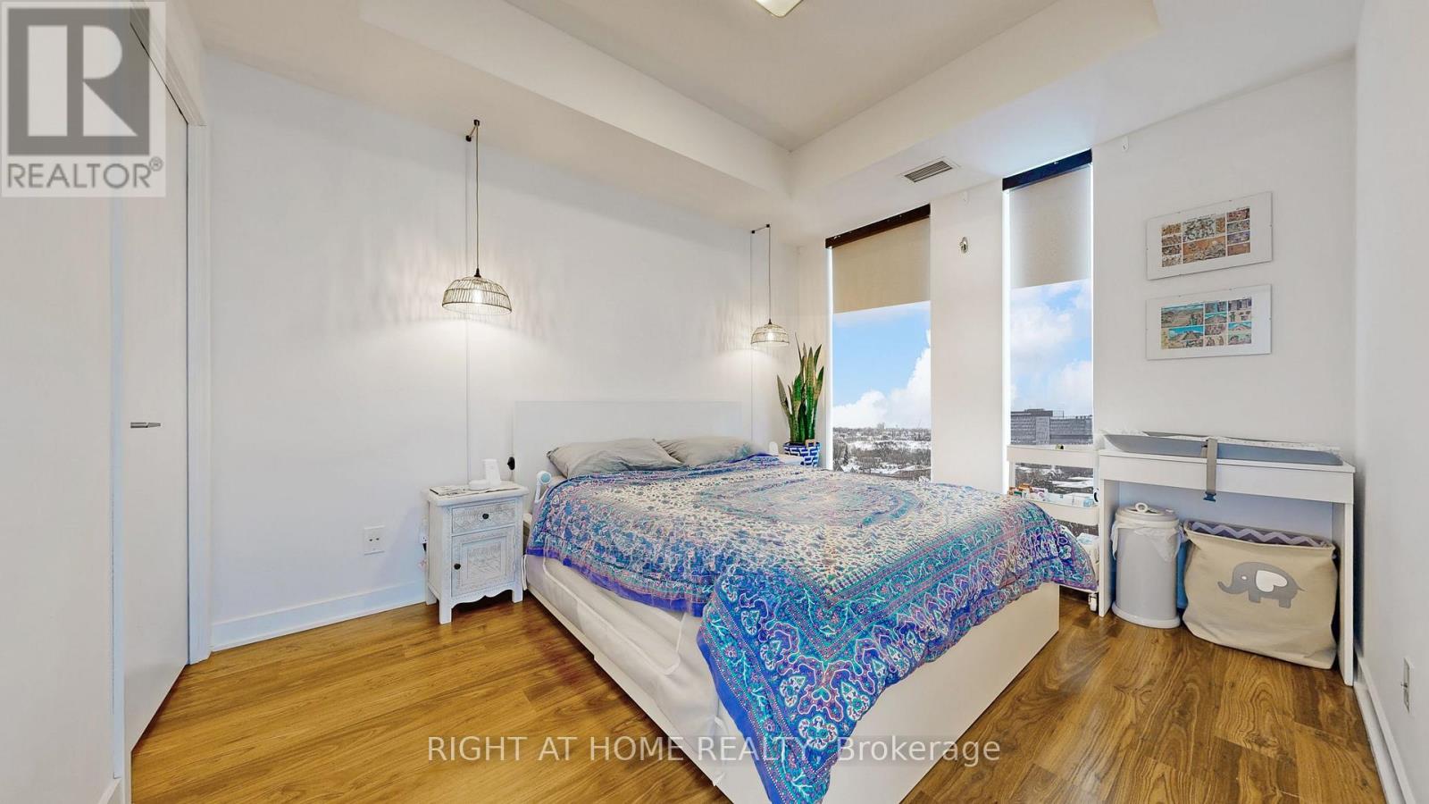 1206 - 260 Sackville Street, Toronto, Ontario  M5A 0B3 - Photo 7 - C12939060