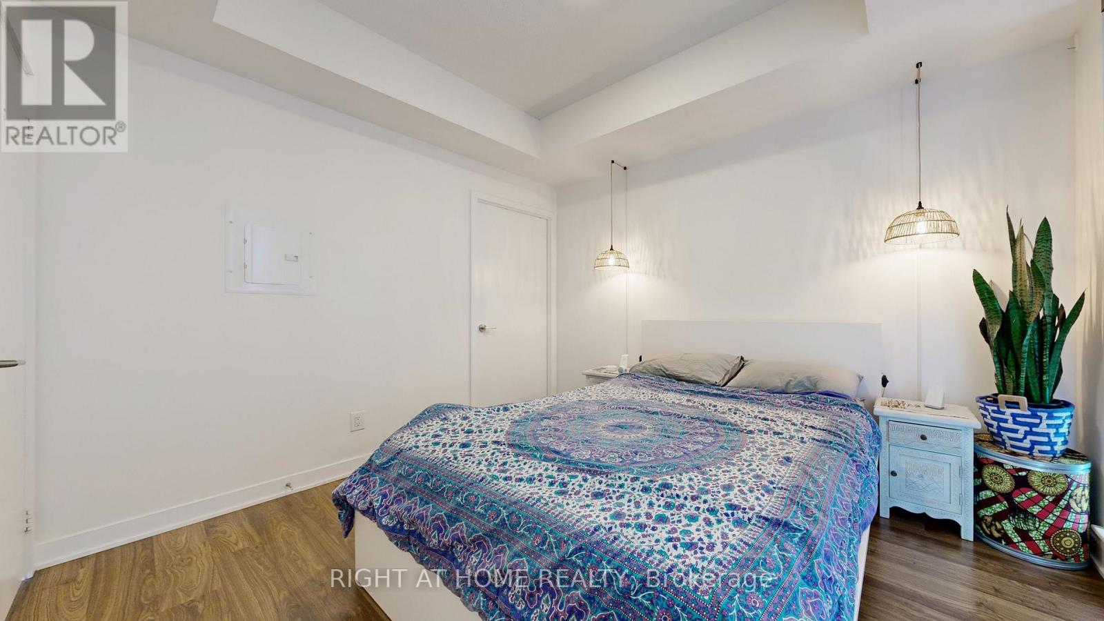 1206 - 260 Sackville Street, Toronto, Ontario  M5A 0B3 - Photo 8 - C12939060