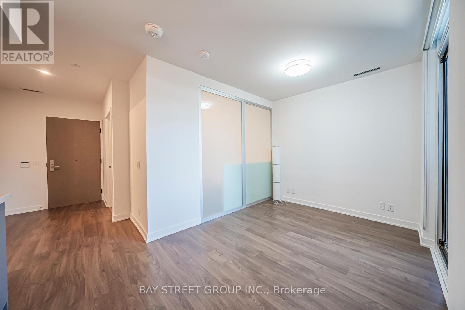 1024 - 30 Tippett Road, Toronto, Ontario  M3H 0E3 - Photo 23 - C12939092