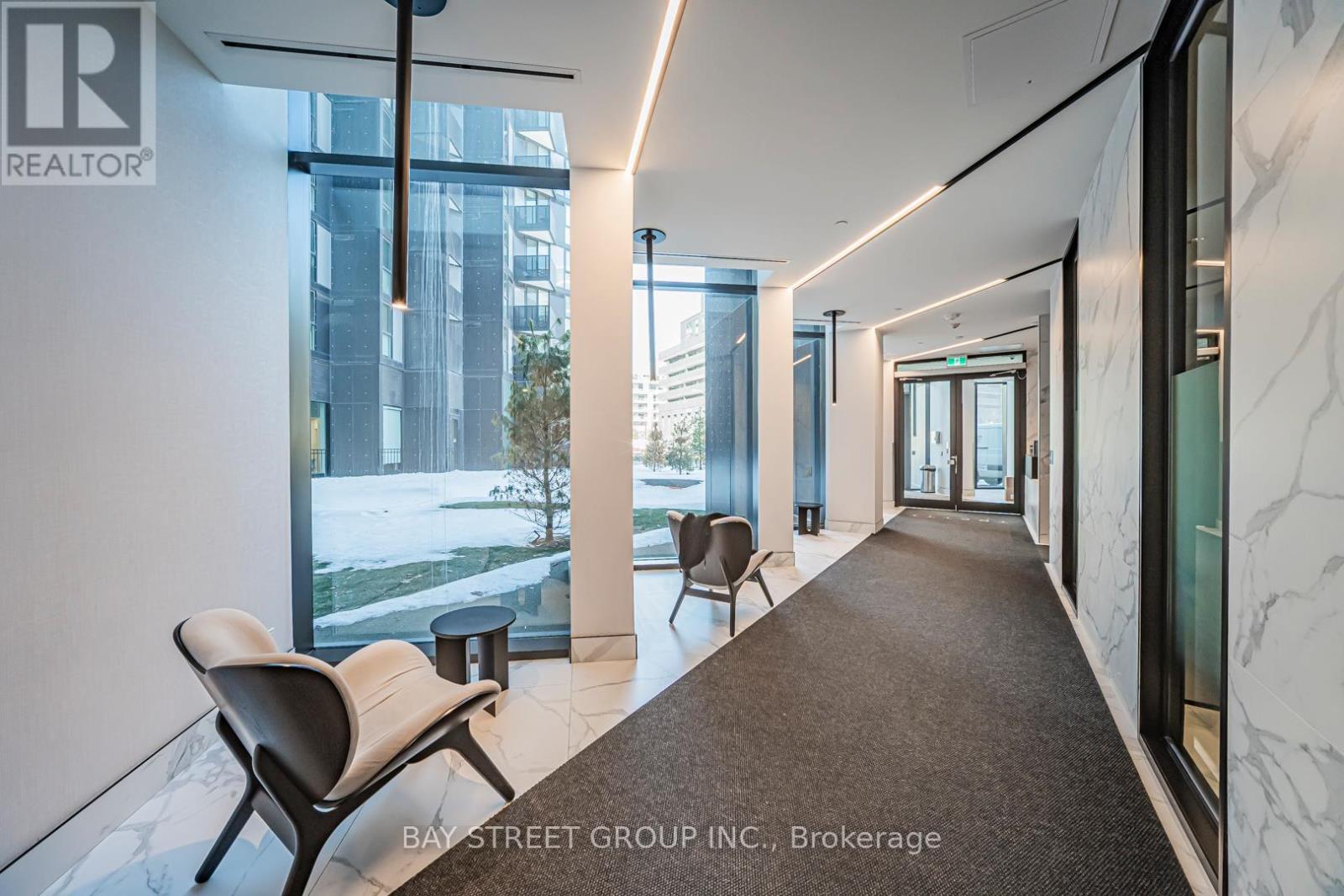 1024 - 30 Tippett Road, Toronto, Ontario  M3H 0E3 - Photo 5 - C12939092