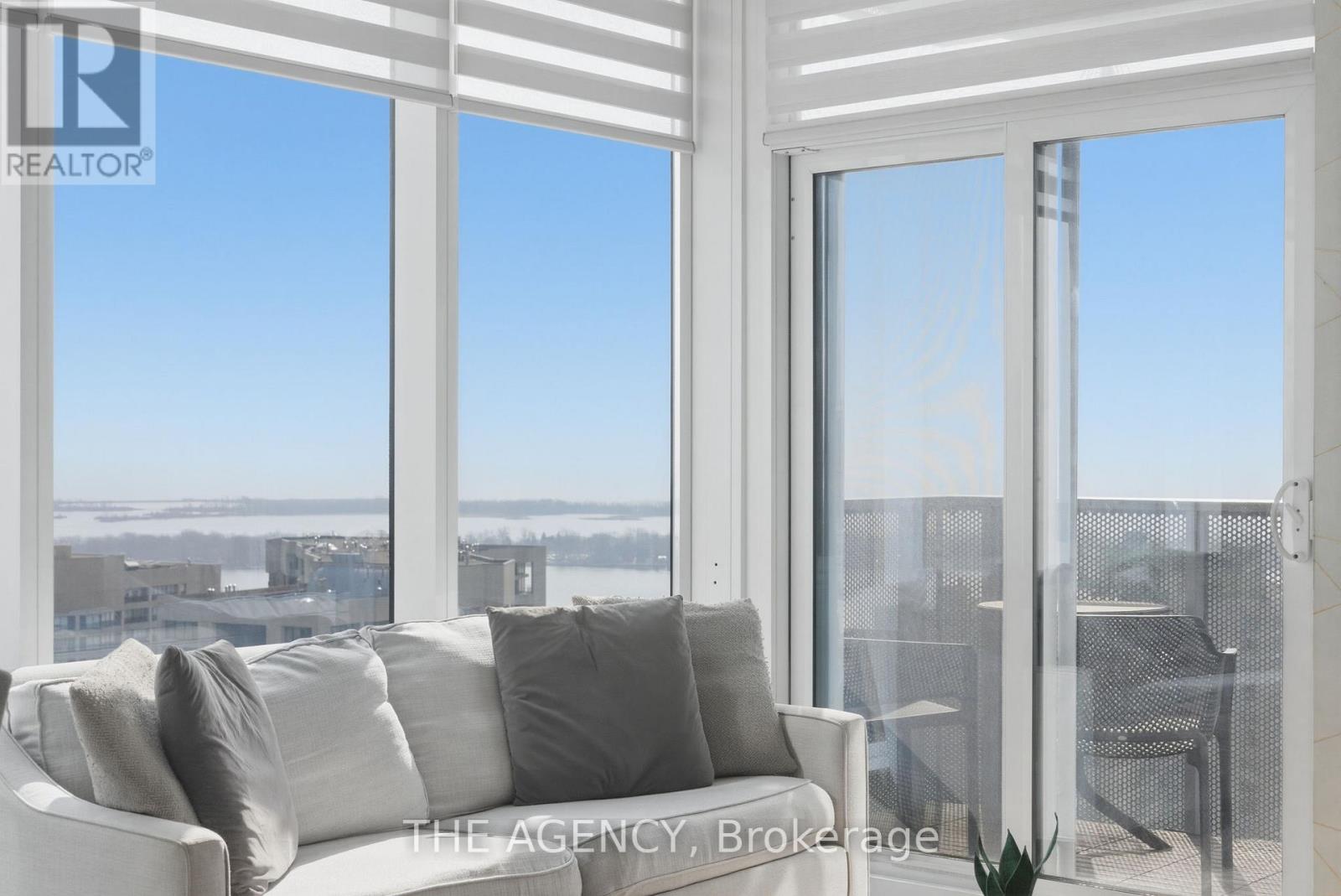 4205 - 10 York Street, Toronto, Ontario  M5J 0E1 - Photo 10 - C12939152