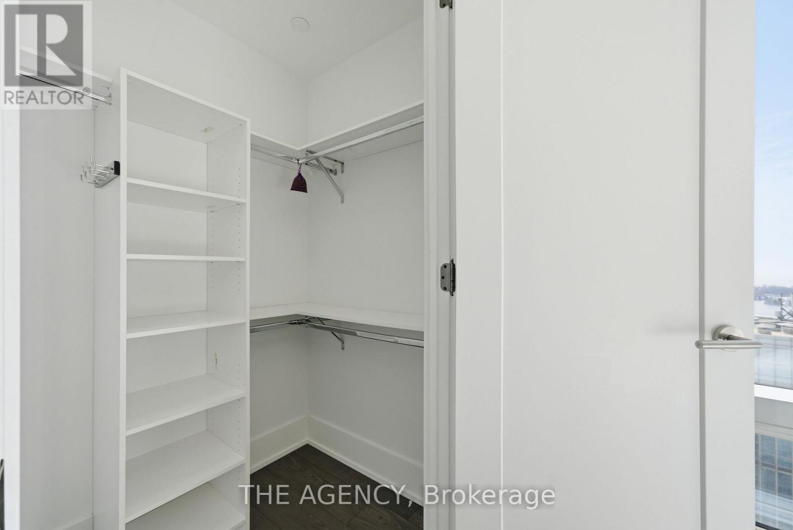 4205 - 10 York Street, Toronto, Ontario  M5J 0E1 - Photo 17 - C12939152