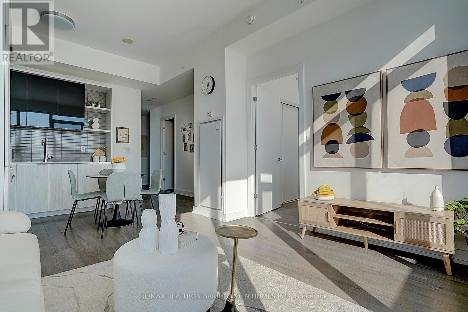 806 - 6 Parkwood Avenue, Toronto, Ontario  M5V 0A3 - Photo 21 - C12939168