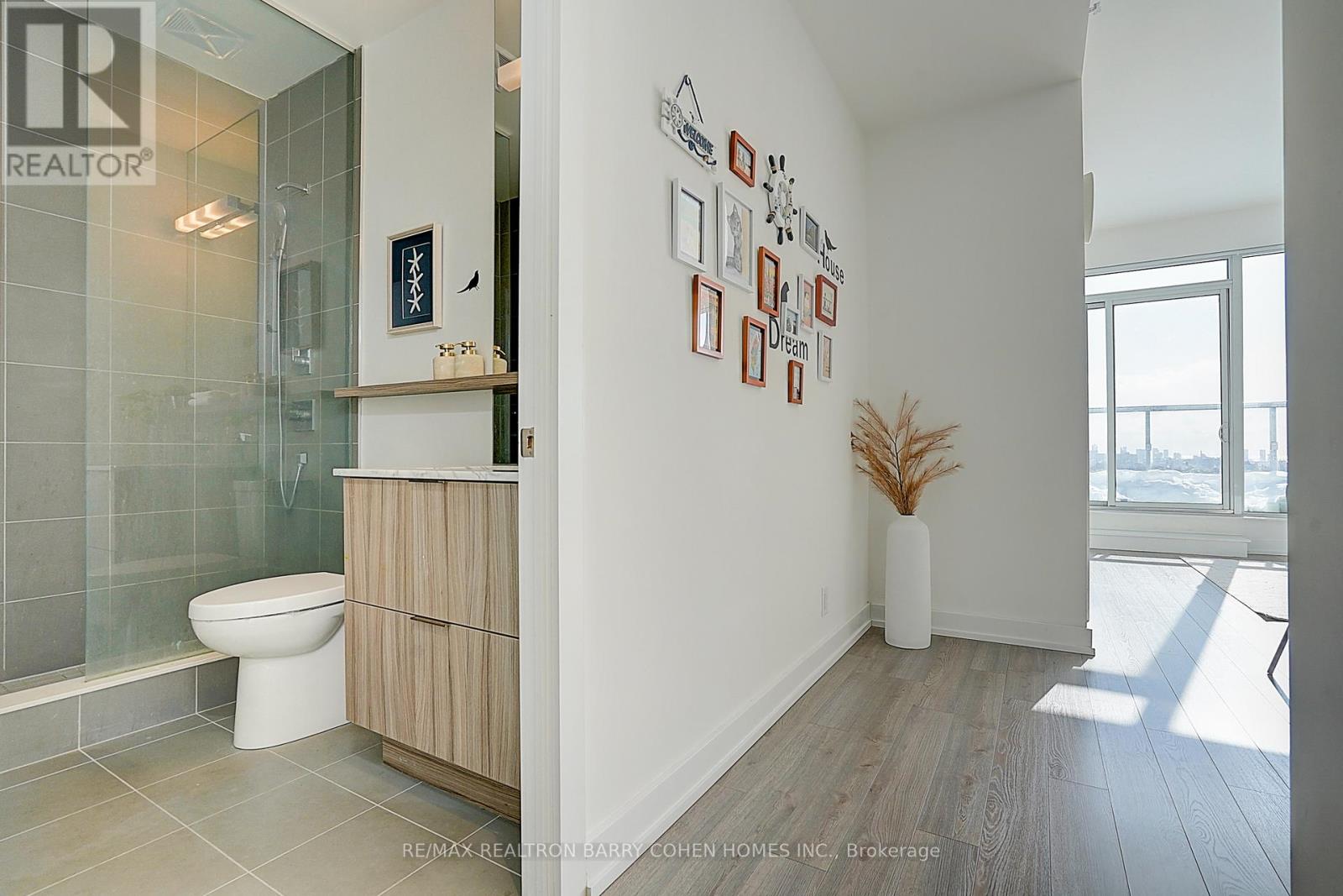 806 - 6 Parkwood Avenue, Toronto, Ontario  M5V 0A3 - Photo 23 - C12939168