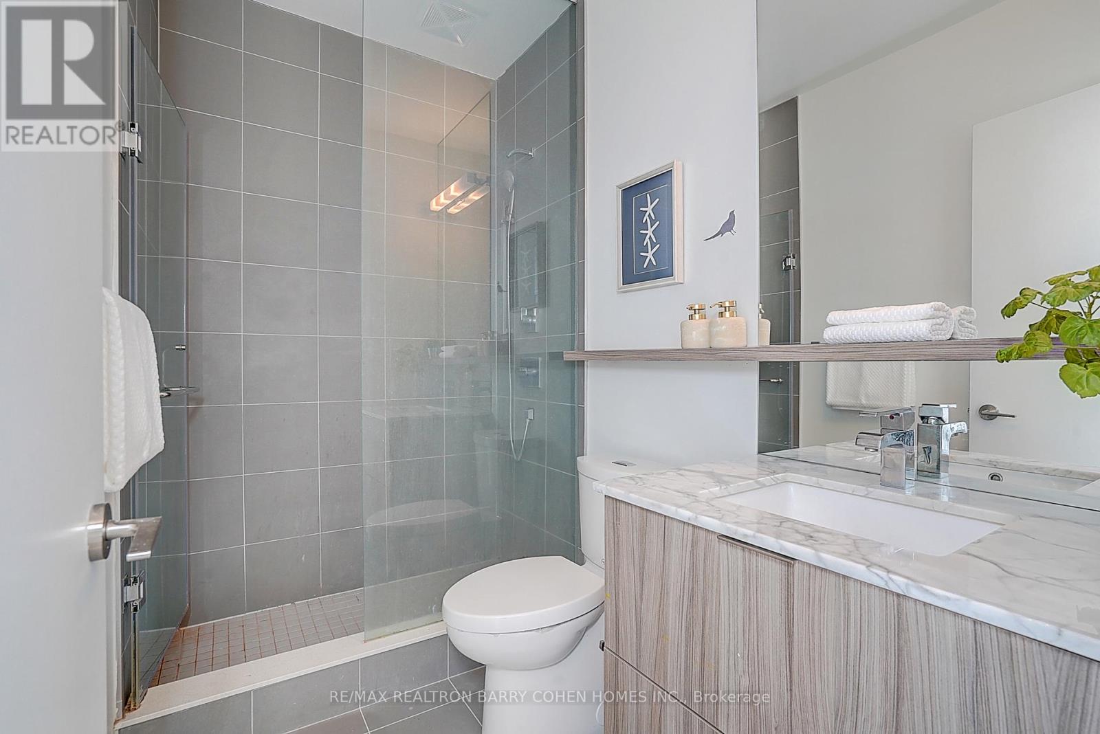 806 - 6 Parkwood Avenue, Toronto, Ontario  M5V 0A3 - Photo 24 - C12939168