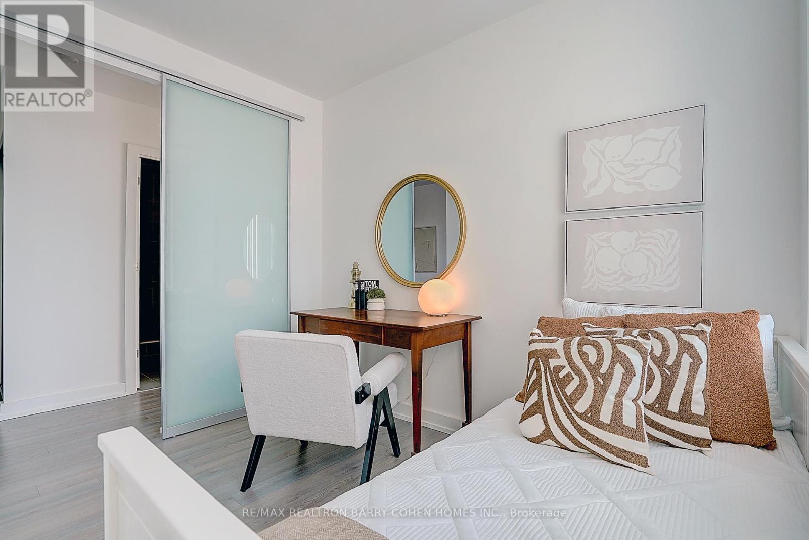 806 - 6 Parkwood Avenue, Toronto, Ontario  M5V 0A3 - Photo 27 - C12939168