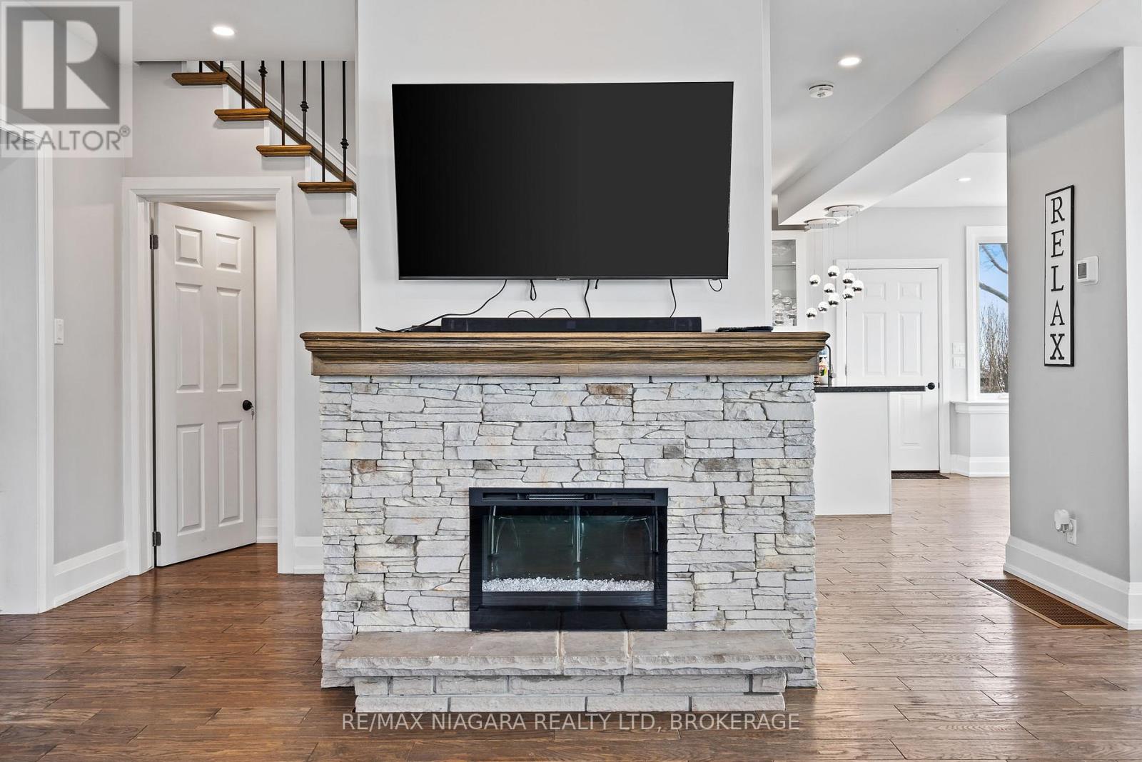 2952 North Shore (Regional Rd 3) Drive E, Haldimand, Ontario  N0A 1K0 - Photo 7 - X12938926