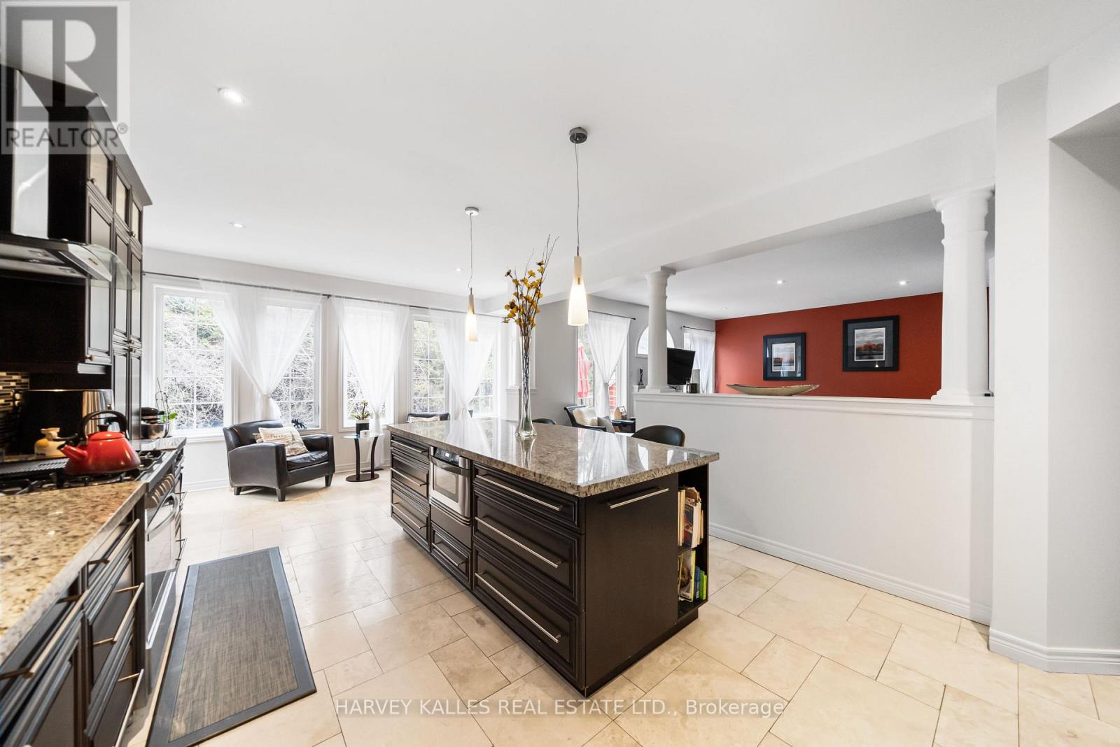 86 Rockland Crescent, Whitby, Ontario  L1M 0A9 - Photo 11 - E12939202