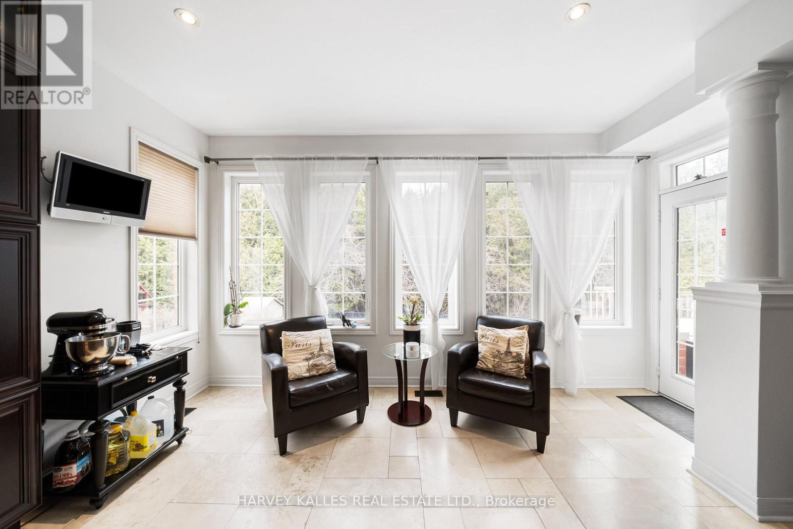 86 Rockland Crescent, Whitby, Ontario  L1M 0A9 - Photo 16 - E12939202