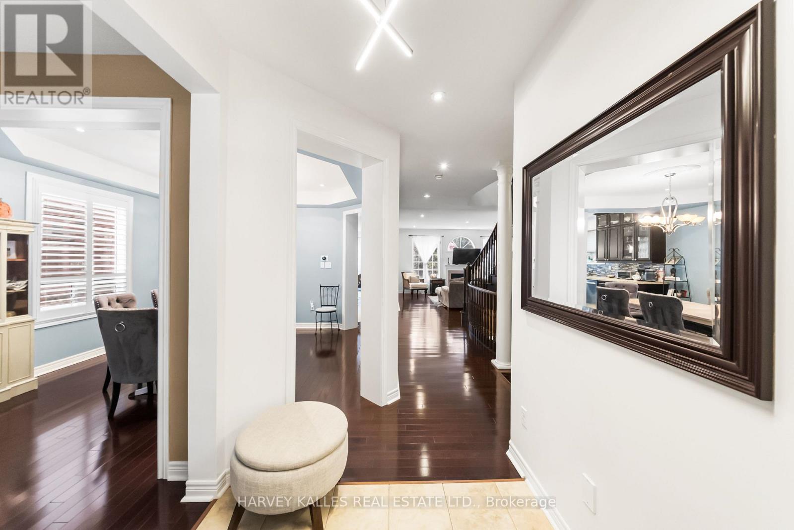 86 Rockland Crescent, Whitby, Ontario  L1M 0A9 - Photo 4 - E12939202