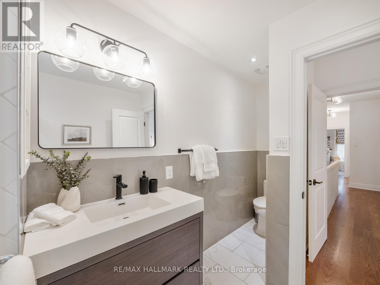 337 Leslie Street, Toronto, Ontario  M4M 3C8 - Photo 21 - E12939220