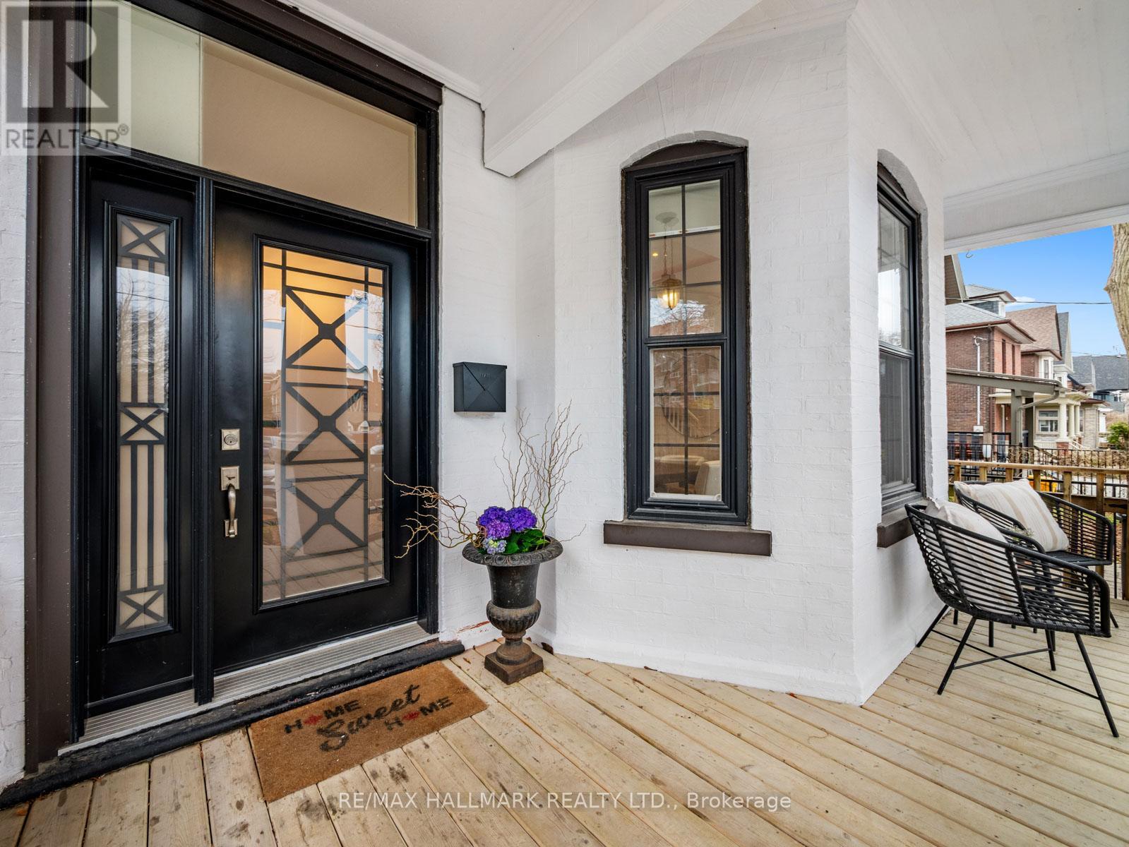 337 Leslie Street, Toronto, Ontario  M4M 3C8 - Photo 3 - E12939220