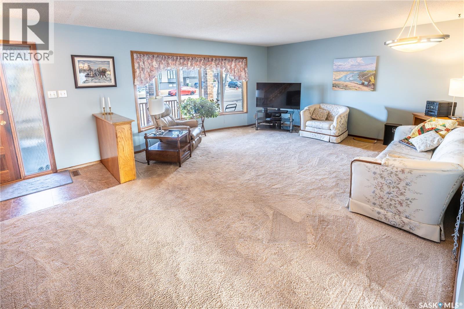 89 Calypso Drive, Moose Jaw, Saskatchewan  S6J 1G1 - Photo 6 - SK031582