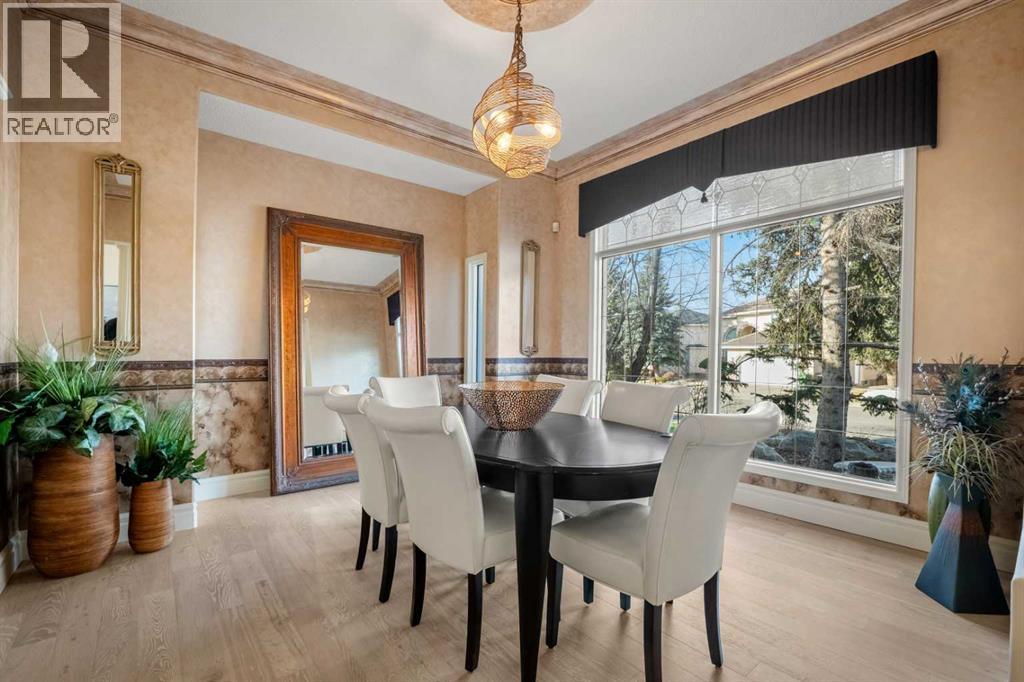 60 Woodpark Close Sw, Calgary, Alberta  T2W 6G9 - Photo 13 - A2286750