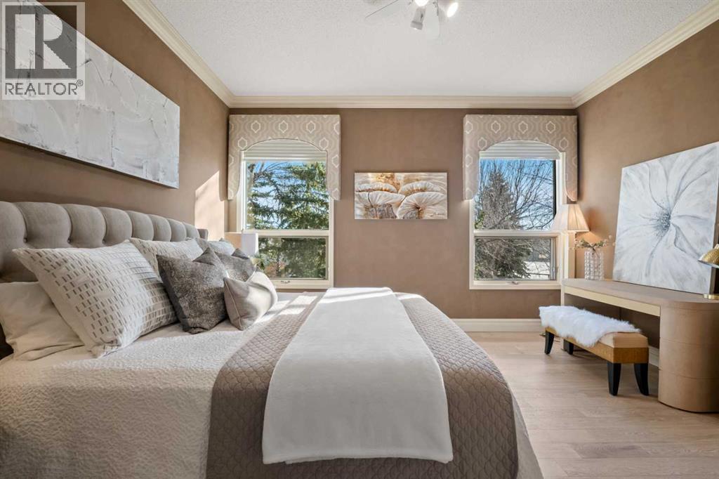 60 Woodpark Close Sw, Calgary, Alberta  T2W 6G9 - Photo 15 - A2286750