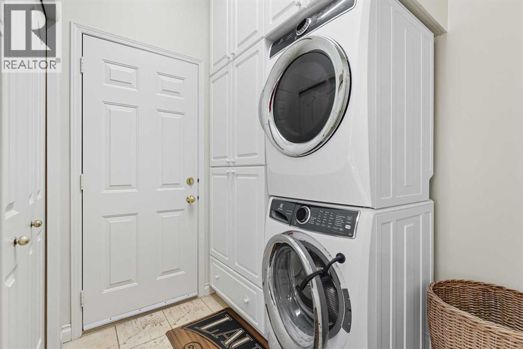 60 Woodpark Close Sw, Calgary, Alberta  T2W 6G9 - Photo 24 - A2286750