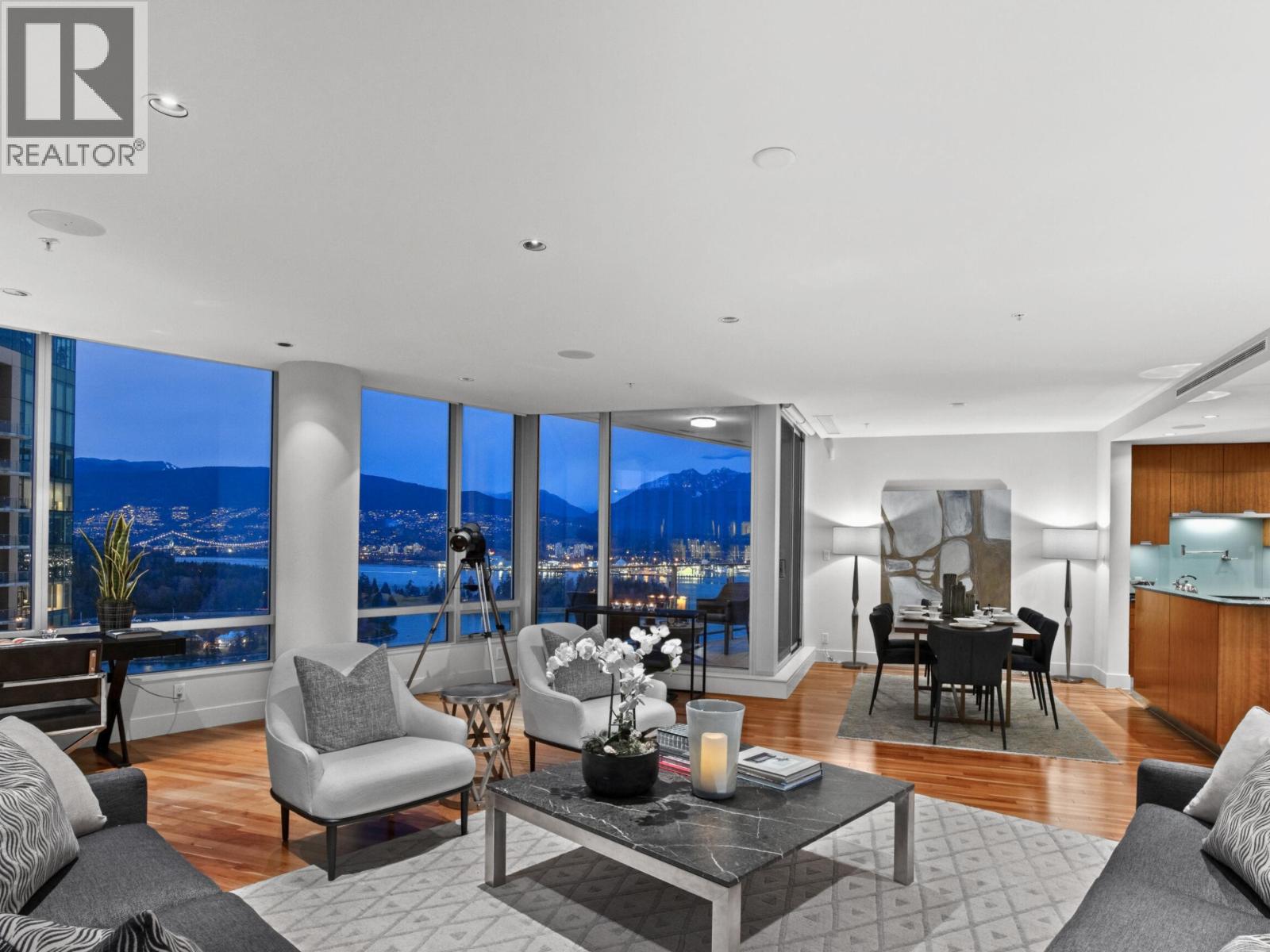 Listing Picture 2 of 40 : 2803 1077 W CORDOVA STREET, Vancouver / 溫哥華 - 魯藝地產 Yvonne Lu Group - MLS Medallion Club Member