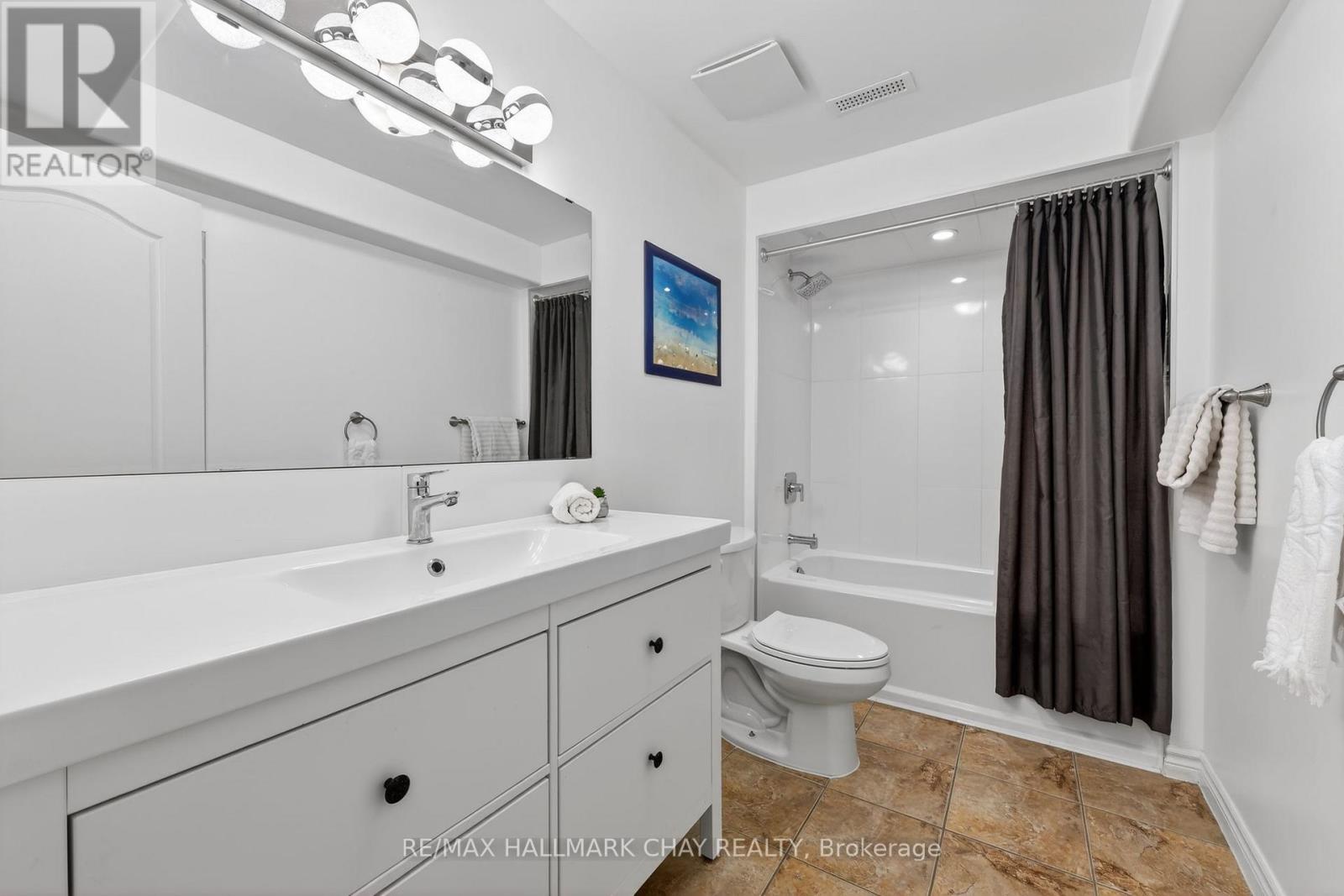 87 Truax Crescent, Essa (Angus), Ontario  L3W 0C1 - Photo 33 - N12938960