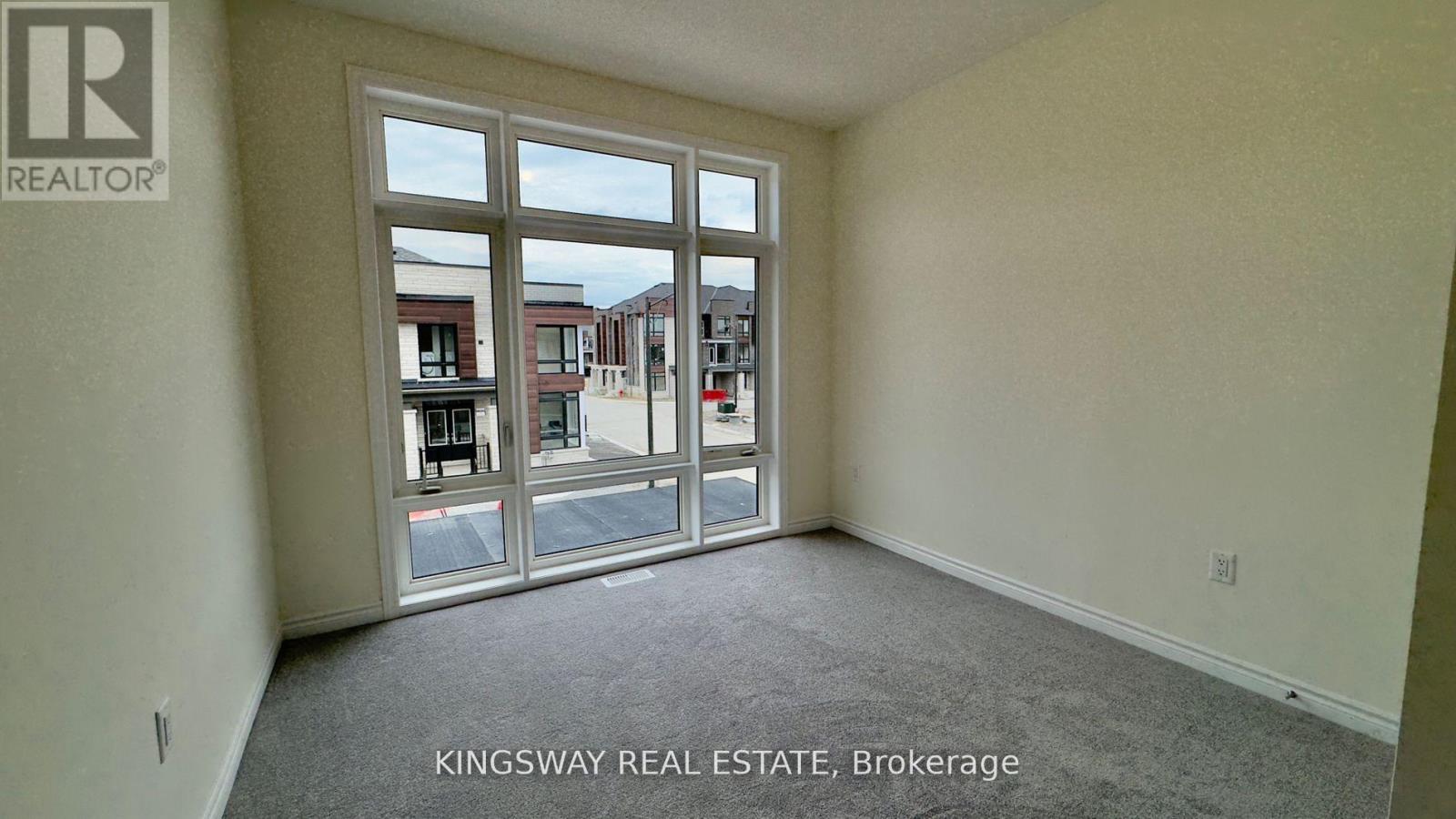 16 Blick Crescent, Aurora, Ontario  L4G 4A7 - Photo 19 - N12939076