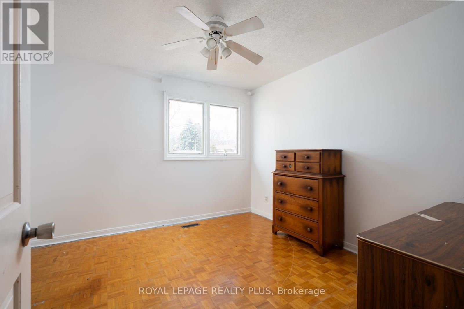 222 Centre Street W, Richmond Hill, Ontario  L4C 5K1 - Photo 23 - N12939096