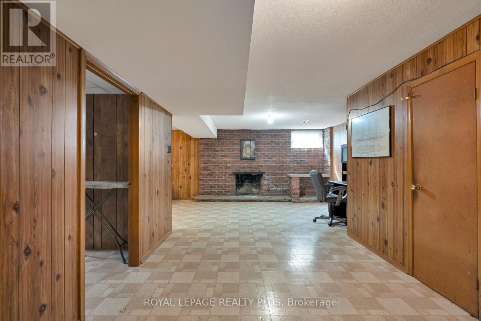 222 Centre Street W, Richmond Hill, Ontario  L4C 5K1 - Photo 32 - N12939096