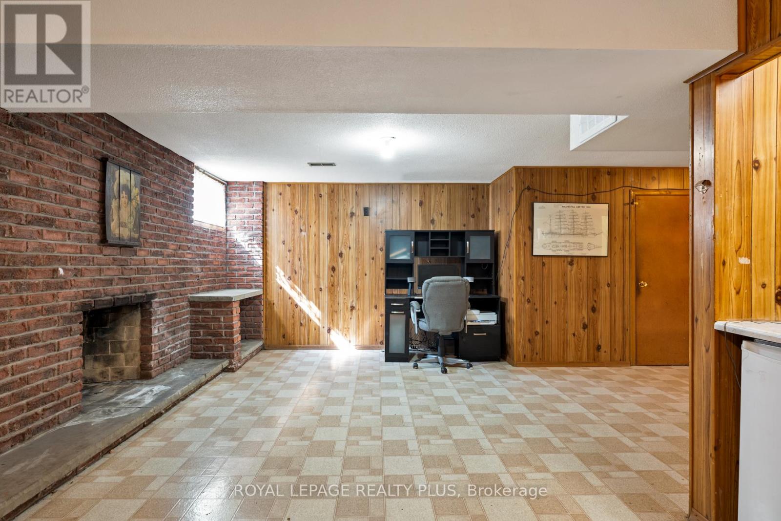 222 Centre Street W, Richmond Hill, Ontario  L4C 5K1 - Photo 34 - N12939096