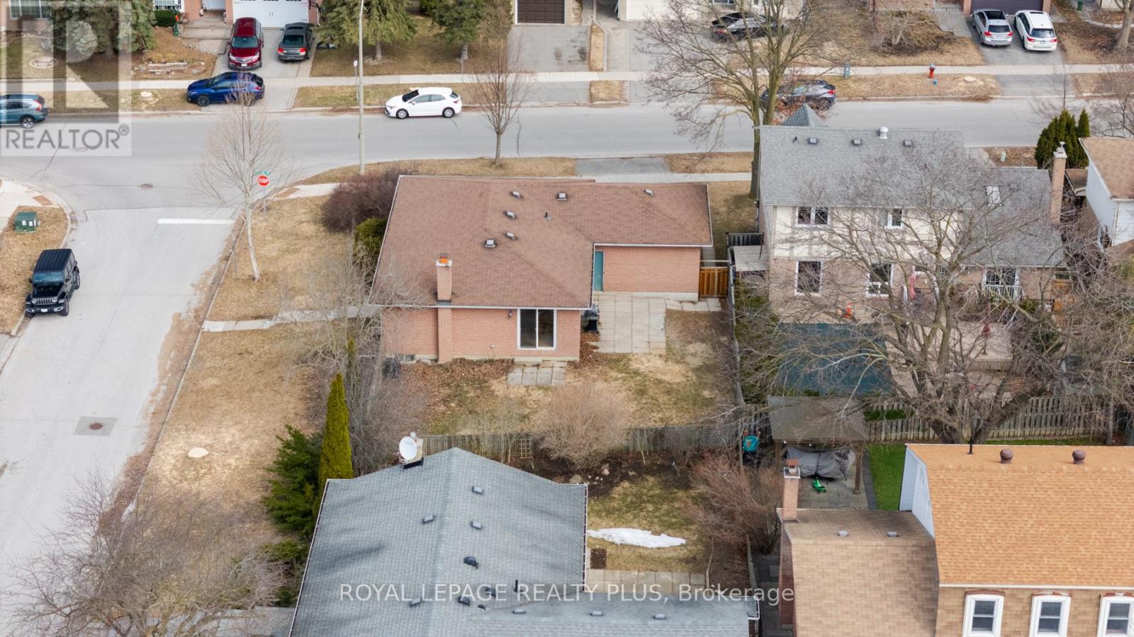 222 Centre Street W, Richmond Hill, Ontario  L4C 5K1 - Photo 41 - N12939096