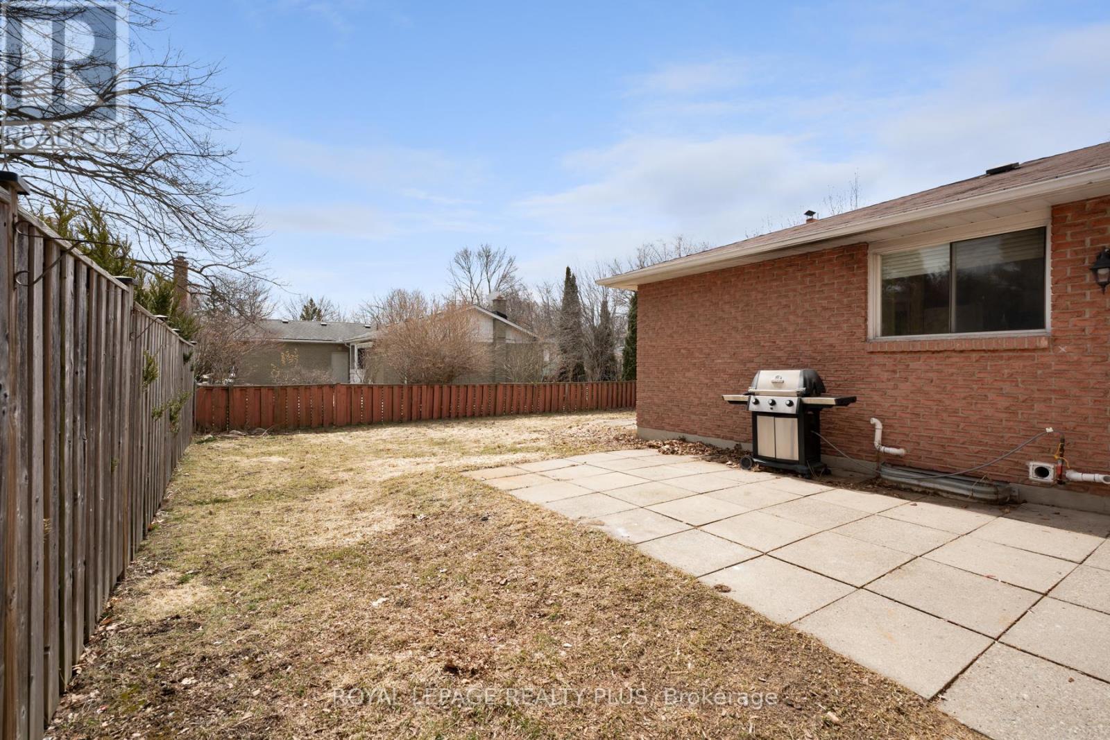 222 Centre Street W, Richmond Hill, Ontario  L4C 5K1 - Photo 42 - N12939096