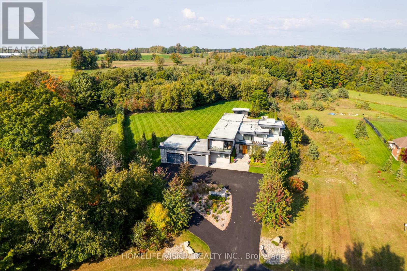 43 Ogden Crescent, Whitchurch-Stouffville, Ontario  L4A 1P1 - Photo 4 - N12939190