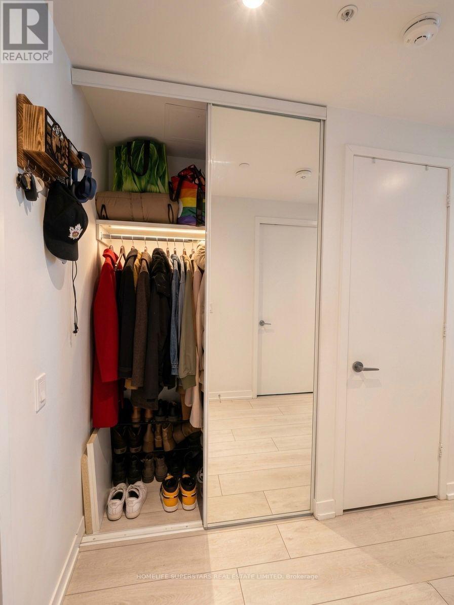 3801 - 5 Buttermill Avenue, Vaughan, Ontario  L4K 0J5 - Photo 17 - N12939214