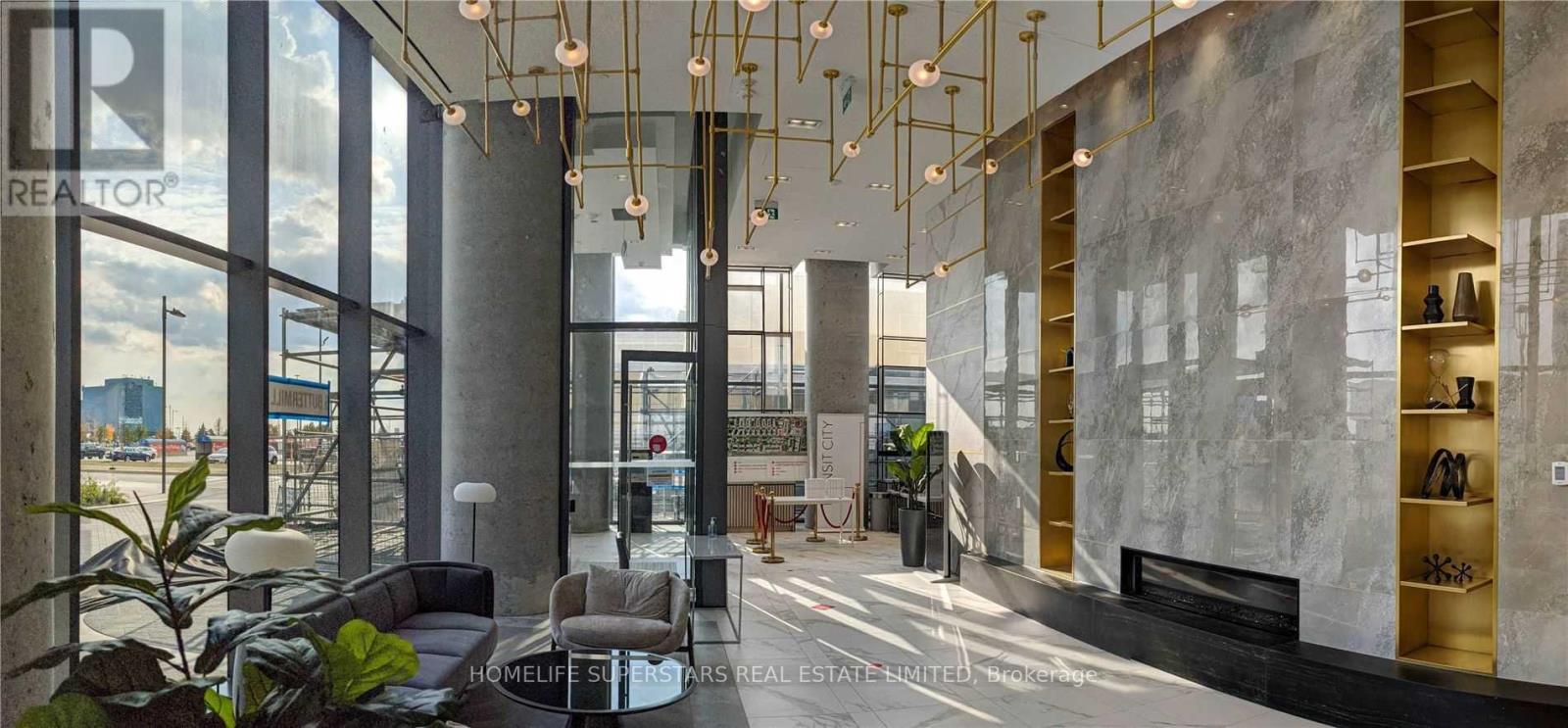 3801 - 5 Buttermill Avenue, Vaughan, Ontario  L4K 0J5 - Photo 2 - N12939214