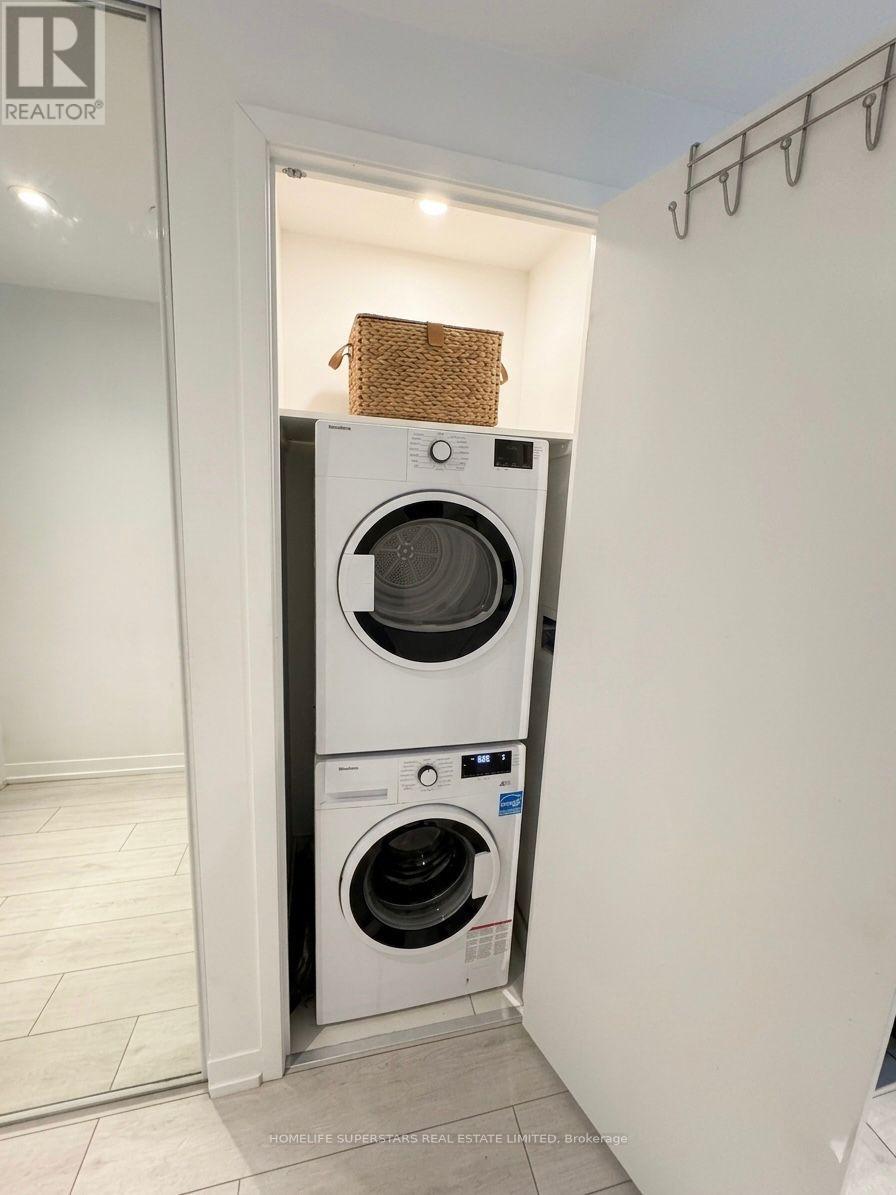 3801 - 5 Buttermill Avenue, Vaughan, Ontario  L4K 0J5 - Photo 8 - N12939214