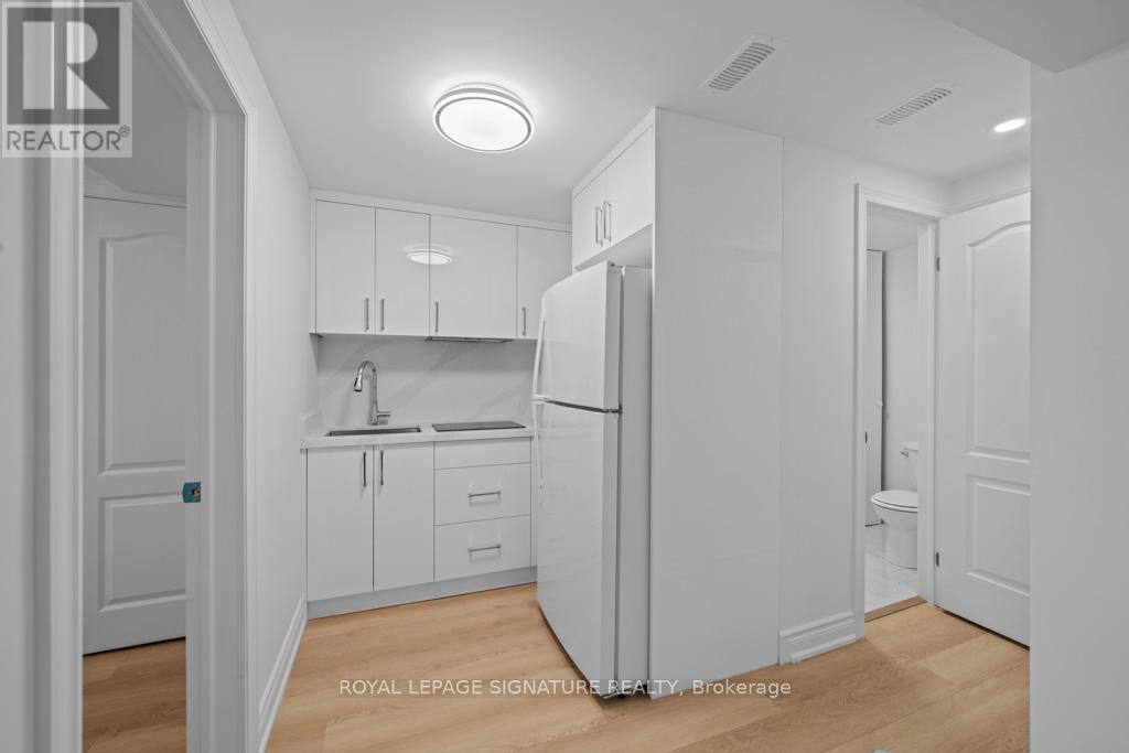 227 Thoms Crescent, Newmarket, Ontario  L3Y 1C9 - Photo 24 - N12939236