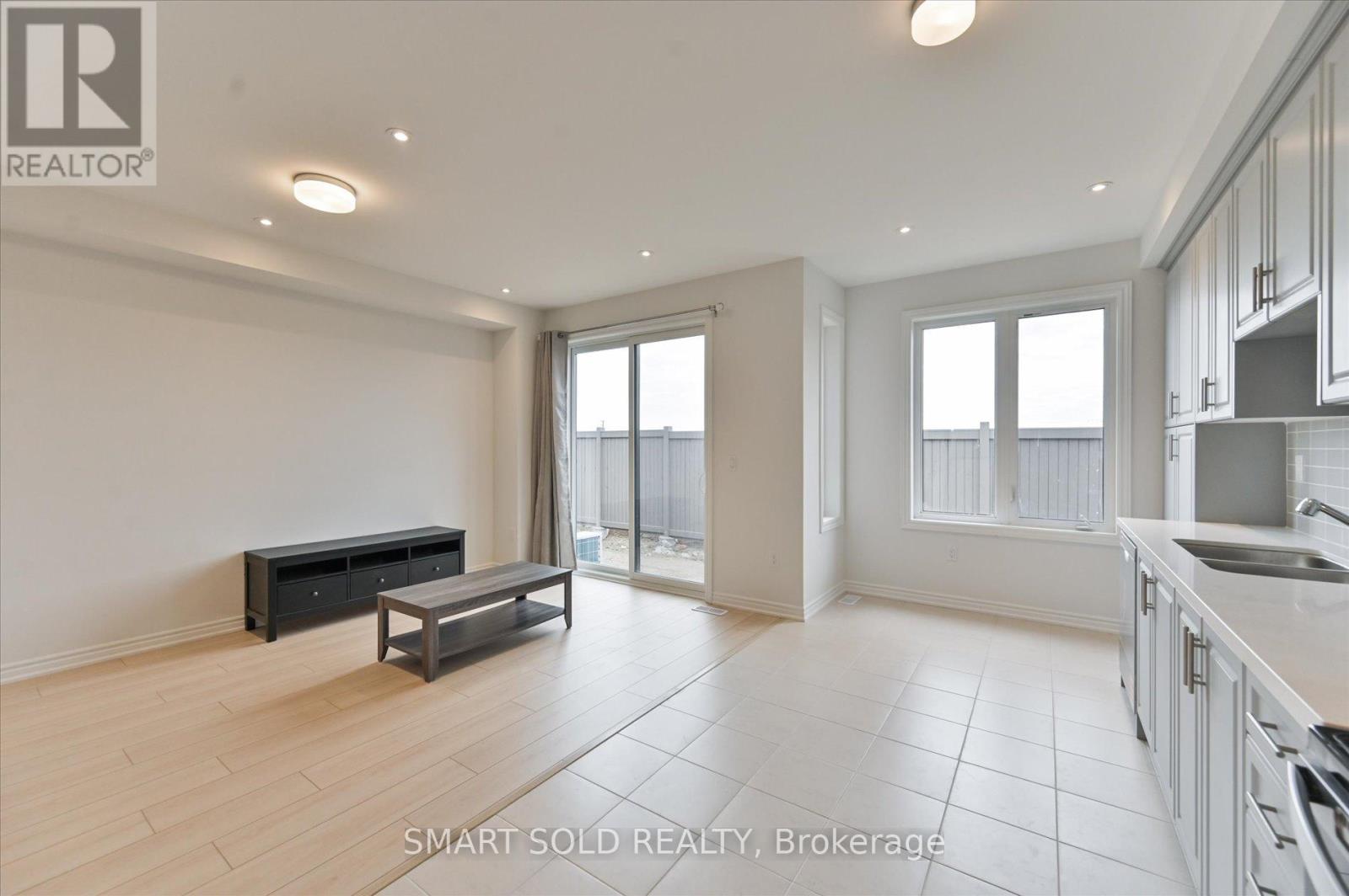 78 Tipp Drive, Richmond Hill, Ontario  L4E 1A2 - Photo 14 - N12939246