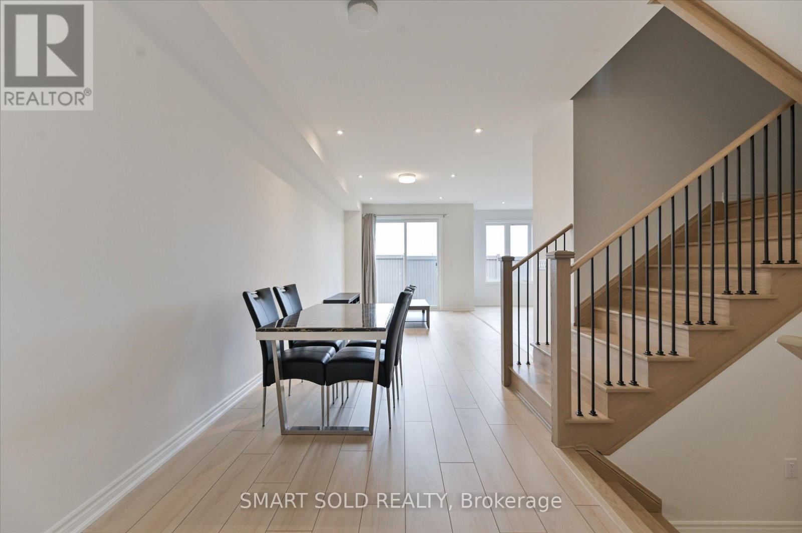 78 Tipp Drive, Richmond Hill, Ontario  L4E 1A2 - Photo 6 - N12939246