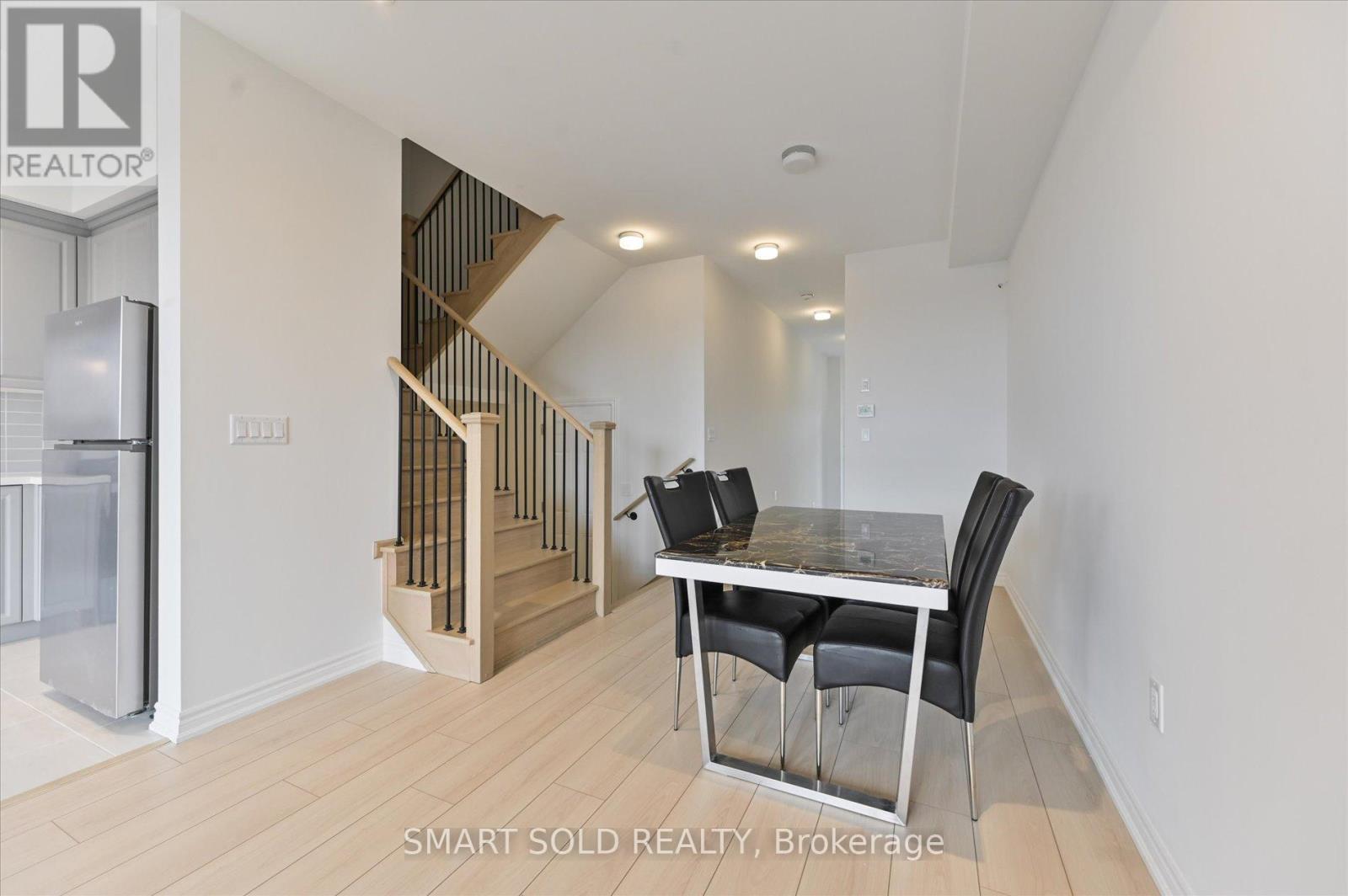 78 Tipp Drive, Richmond Hill, Ontario  L4E 1A2 - Photo 7 - N12939246