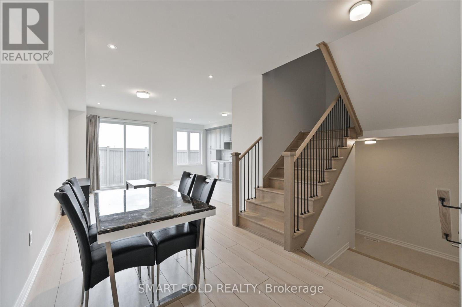 78 Tipp Drive, Richmond Hill, Ontario  L4E 1A2 - Photo 8 - N12939246