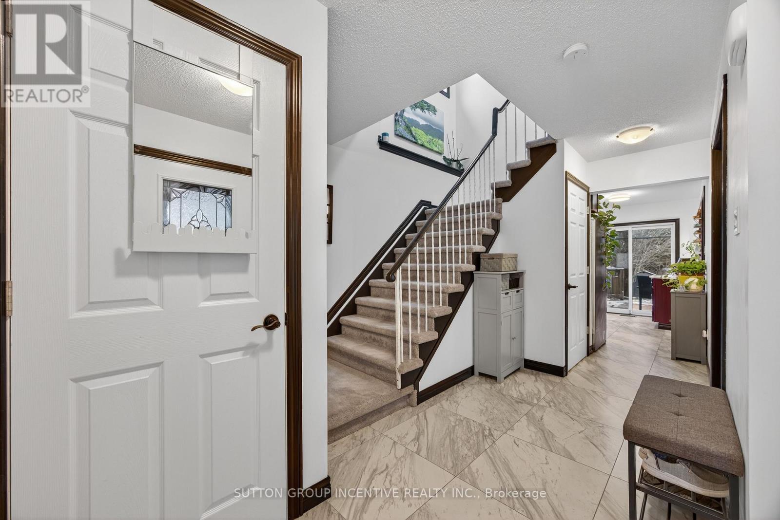 113 Garden Drive, Barrie, Ontario  L4N 5T9 - Photo 8 - S12939004