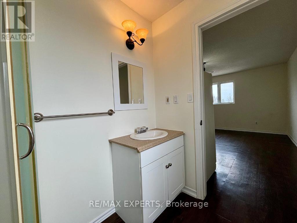 Unknown Address, ,     - Photo 16 - S12939136