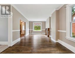 55 BURTON AVENUE, Barrie, Ontario